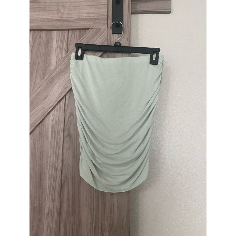 NWT Le Lis mini fitted ruched mini skirt